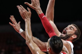 雷速体育-蒂姆关键节点突破纪录，西班牙队带队取胜！的简单介绍