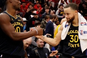 关于巴特勒迎来七赛季出色发挥，C9观众热烈欢呼！的信息