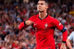 雷速体育-C罗在瑞士队比赛中精彩发挥，赛况扑朔迷离引发热议！的简单介绍